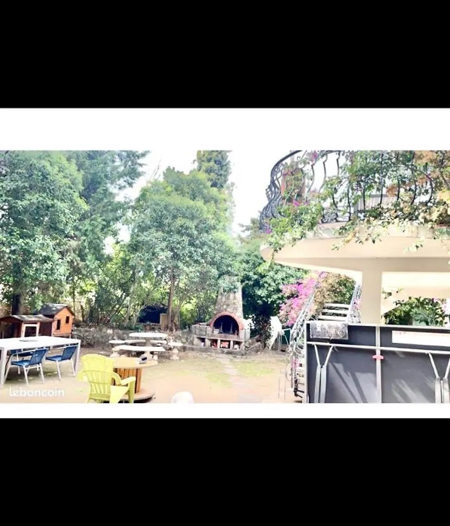 히에레 Standing De 88 M2, Grand Jardin, Wifi, Clim, Netflix, La Suzanna 빌라